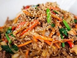 Japchae: Makanan Korea yang Lezat dan Bergizi