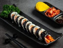 Gimbap: Makanan Khas Korea yang Wajib Kamu Coba!