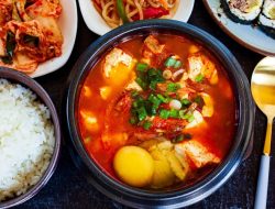 Resep Sundubu Jjigae: Nikmati Sensasi Pedas Tahu Sutera Korea di Rumah!