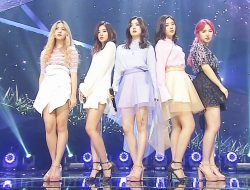 Lirik Lagu “One of These Nights” – Red Velvet yang Melankolis